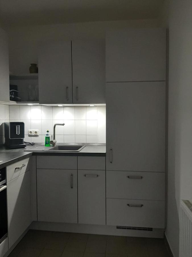 Schlossstr. 8, Apartment *